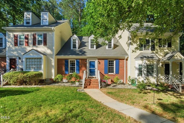 105 Hedgerow Court, Cary, NC 27513