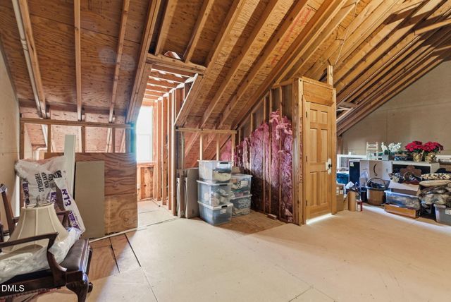 105 Hedgerow Court, Cary, NC 27513