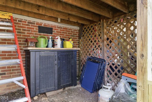 105 Hedgerow Court, Cary, NC 27513