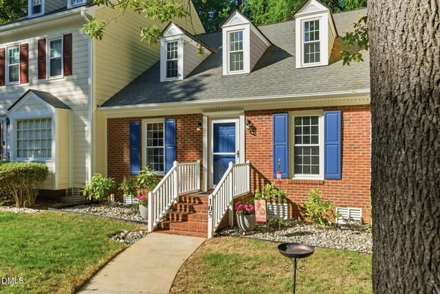 105 Hedgerow Court, Cary, NC 27513
