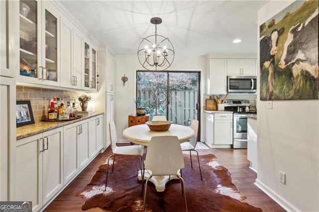 162 Lablanc Way NW, Atlanta, GA 30327