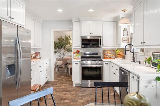 2262 Stag Run, Suwanee, GA 30024