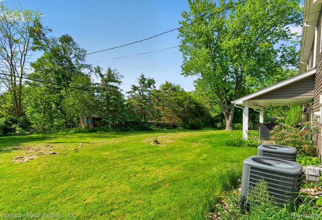 6415 Sunnydale Road, Independence Charter Township, MI 48346