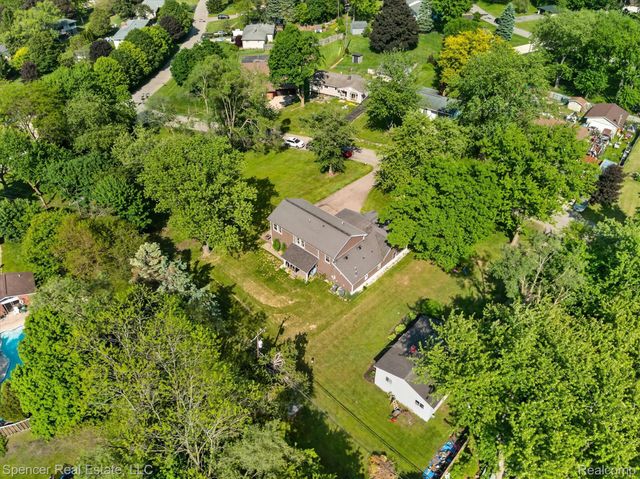 6415 Sunnydale Road, Independence Charter Township, MI 48346