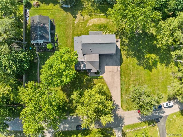6415 Sunnydale Road, Independence Charter Township, MI 48346