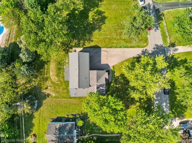 6415 Sunnydale Road, Independence Charter Township, MI 48346