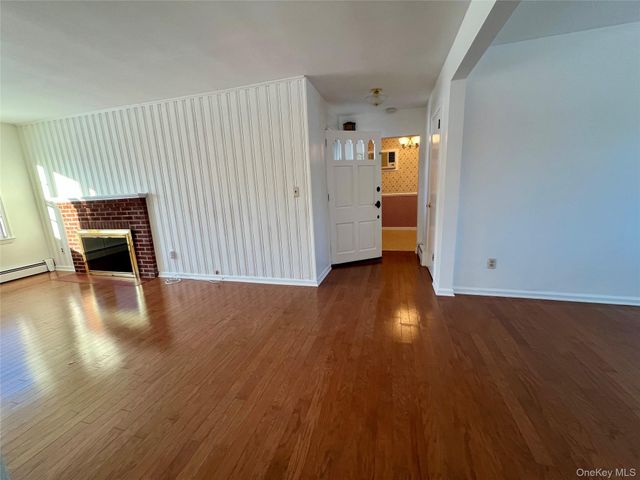 34 Cross Street, New Windsor, NY 12553