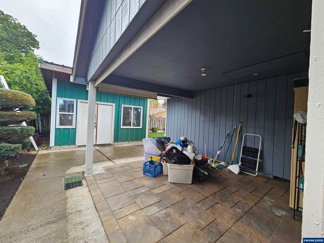 642 Leasure St, Woodburn, OR 97071