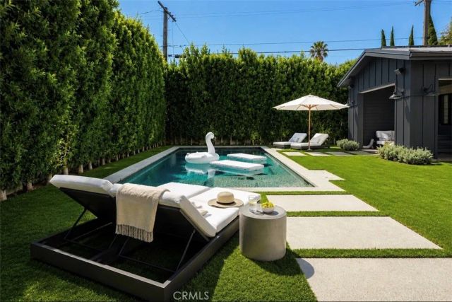 4158 Farmdale, Studio City, CA 91604