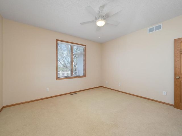 20588 Kearney Path, Lakeville, MN 55044