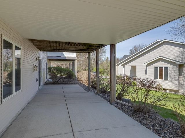 20588 Kearney Path, Lakeville, MN 55044