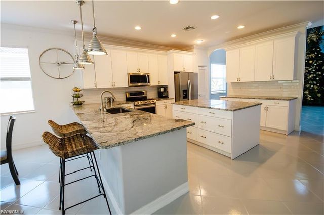 11526 Centaur WAY, Lehigh Acres, FL 33971