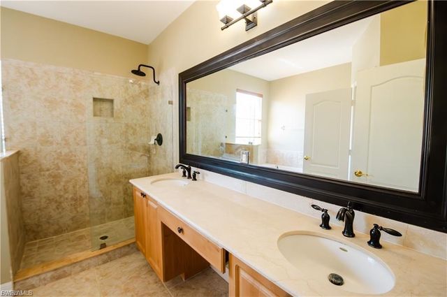 11526 Centaur WAY, Lehigh Acres, FL 33971