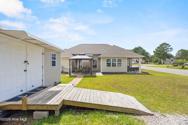 162 Wild Raven Street NW, Shallotte, NC 28470