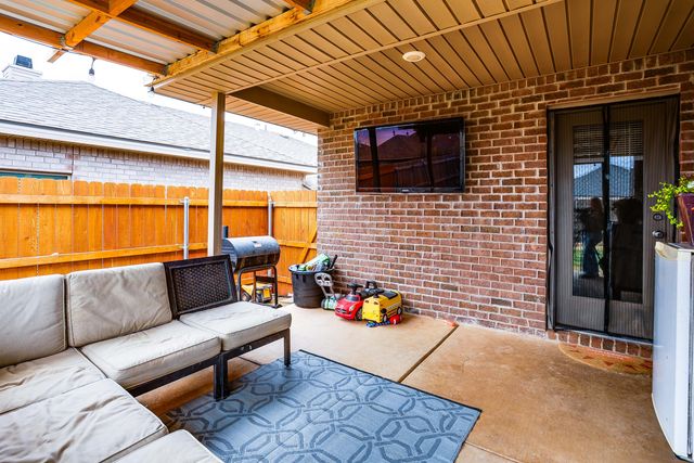 3416 Bryan Avenue, Wolfforth, TX 79382