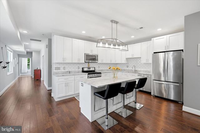 1902 N NELSON ST N, Arlington, VA 22207
