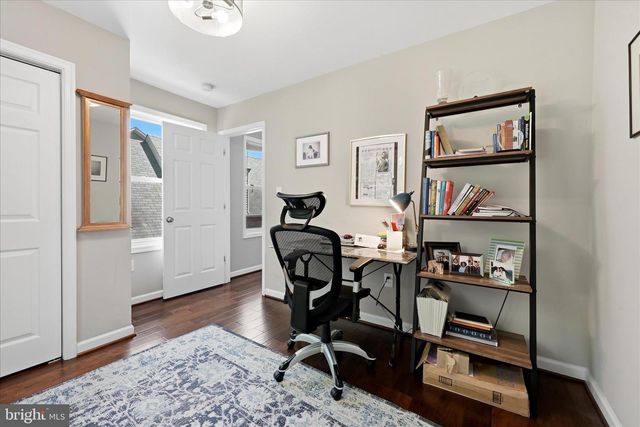 1902 N NELSON ST N, Arlington, VA 22207