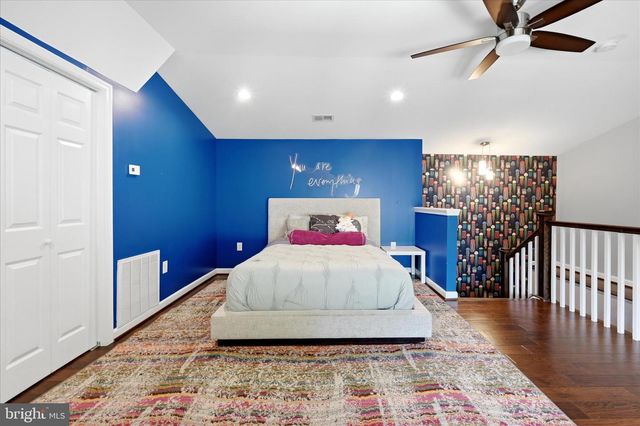1902 N NELSON ST N, Arlington, VA 22207