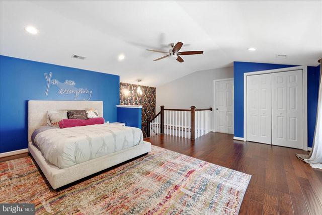 1902 N NELSON ST N, Arlington, VA 22207