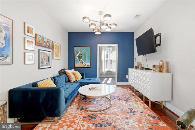 1902 N NELSON ST N, Arlington, VA 22207
