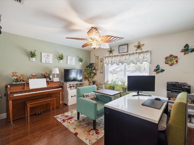 8305 PALMA VISTA LANE, Tampa, FL 33614