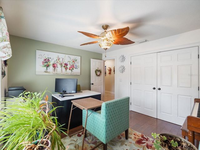 8305 PALMA VISTA LANE, Tampa, FL 33614