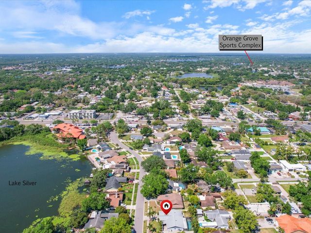 8305 PALMA VISTA LANE, Tampa, FL 33614