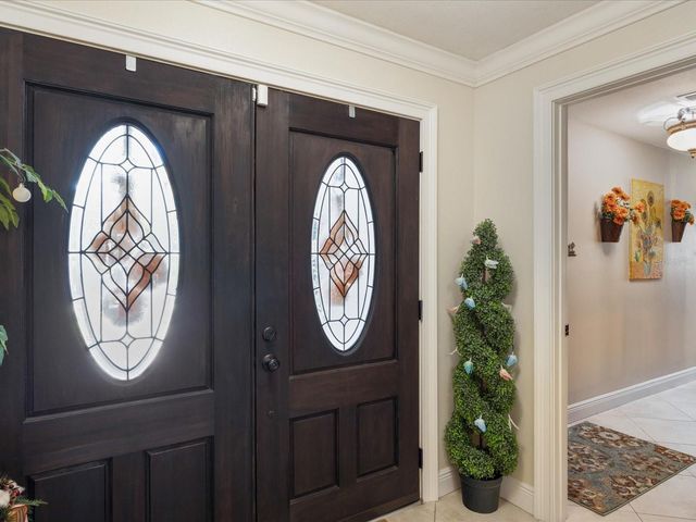 8305 PALMA VISTA LANE, Tampa, FL 33614