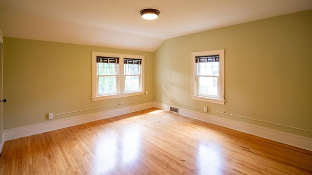 814 10th Avenue SW, Rochester, MN 55902