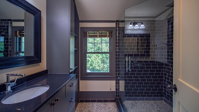 814 10th Avenue SW, Rochester, MN 55902