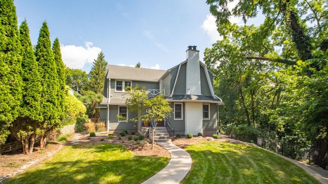 814 10th Avenue SW, Rochester, MN 55902