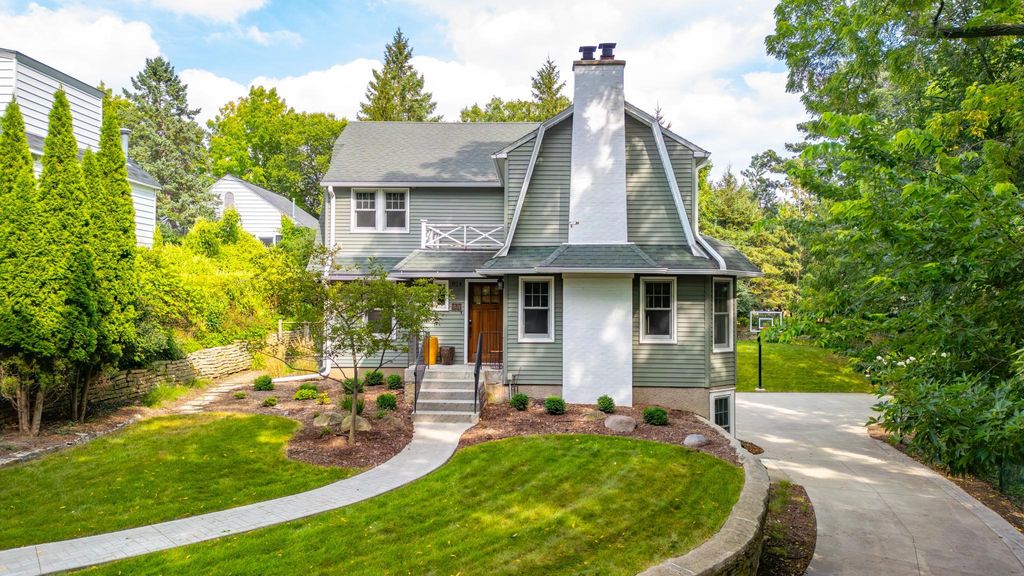 814 10th Avenue SW, Rochester, MN 55902