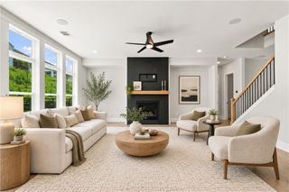 886 Keystone Drive, Woodstock, GA 30188