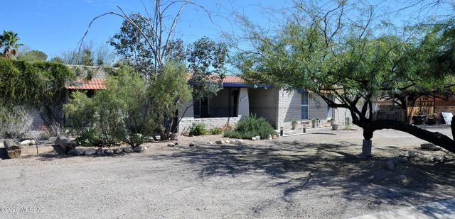 5230 N La Canada, Tucson, AZ 85704