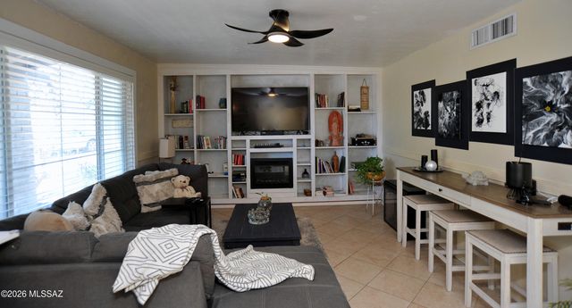 5230 N La Canada, Tucson, AZ 85704