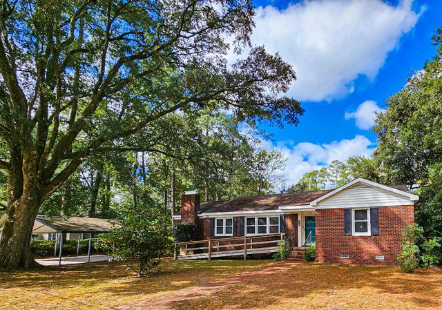 208 Holly Road, Walterboro, SC 29488