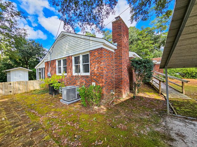 208 Holly Road, Walterboro, SC 29488