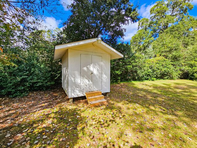 208 Holly Road, Walterboro, SC 29488