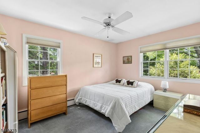 33 Carol Rd, Westfield Town, NJ 07090