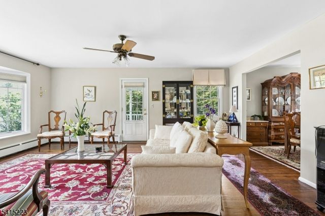 33 Carol Rd, Westfield Town, NJ 07090