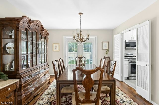 33 Carol Rd, Westfield Town, NJ 07090