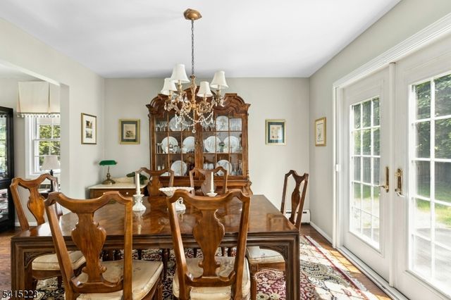33 Carol Rd, Westfield Town, NJ 07090