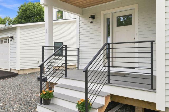1 Dartmouth Road, Marblehead, MA 01945