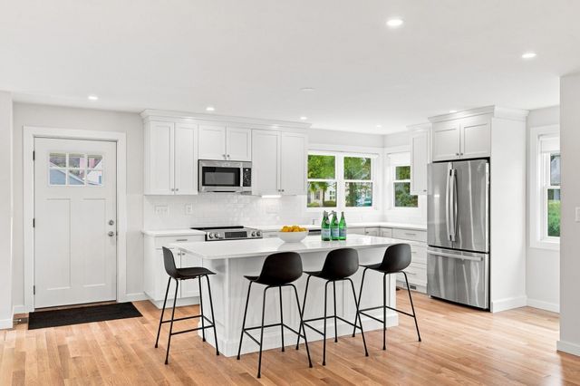 1 Dartmouth Road, Marblehead, MA 01945