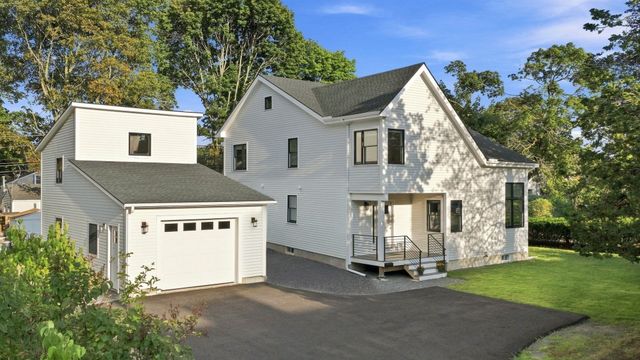 1 Dartmouth Road, Marblehead, MA 01945