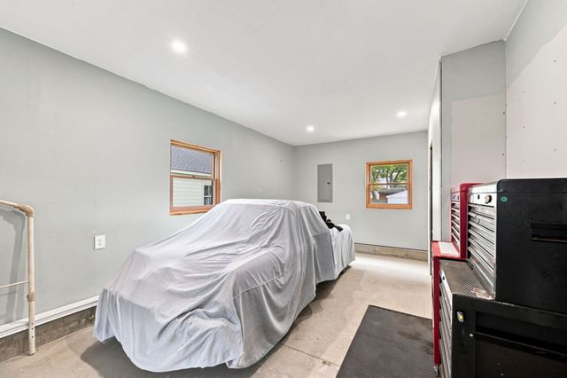 1 Dartmouth Road, Marblehead, MA 01945