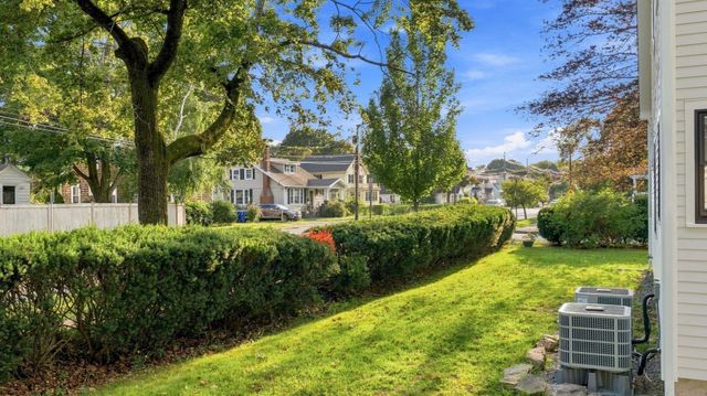 1 Dartmouth Road, Marblehead, MA 01945