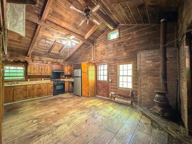 2891 S County Trl, South Kingstown, RI 02892