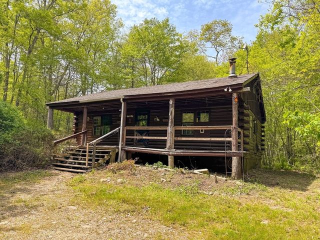 2891 S County Trl, South Kingstown, RI 02892