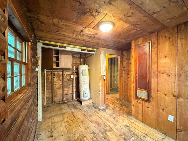 2891 S County Trl, South Kingstown, RI 02892